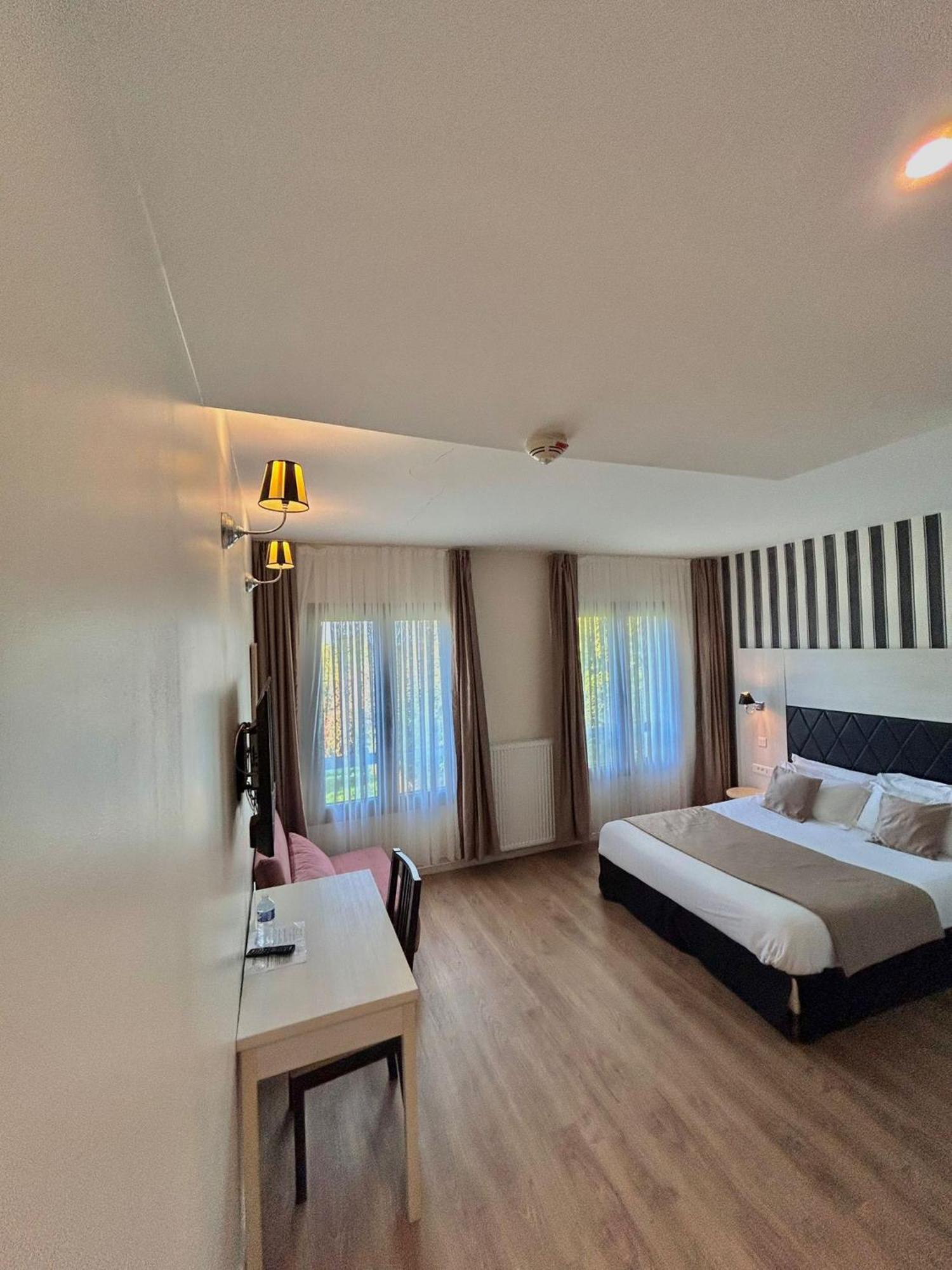 Thoiry Etoile Lodge Zewnętrze zdjęcie